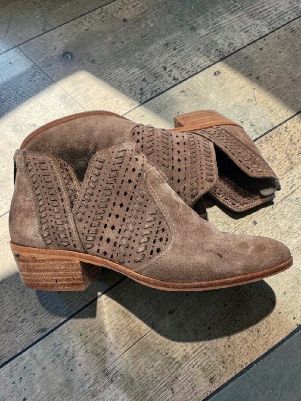 Vince Camuto Gray Suede Prasata Women's Perforated Ankle Bootie Boots Size 10 M